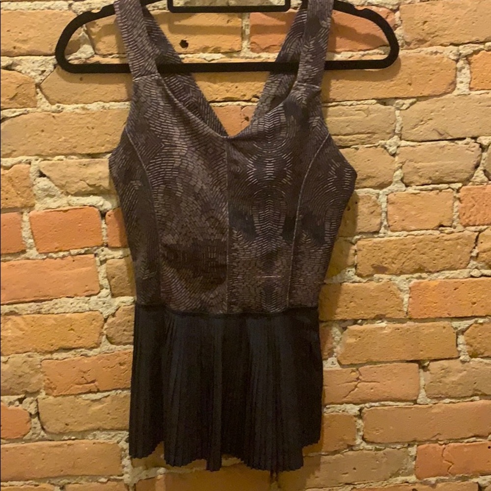 Rare Lululemon top